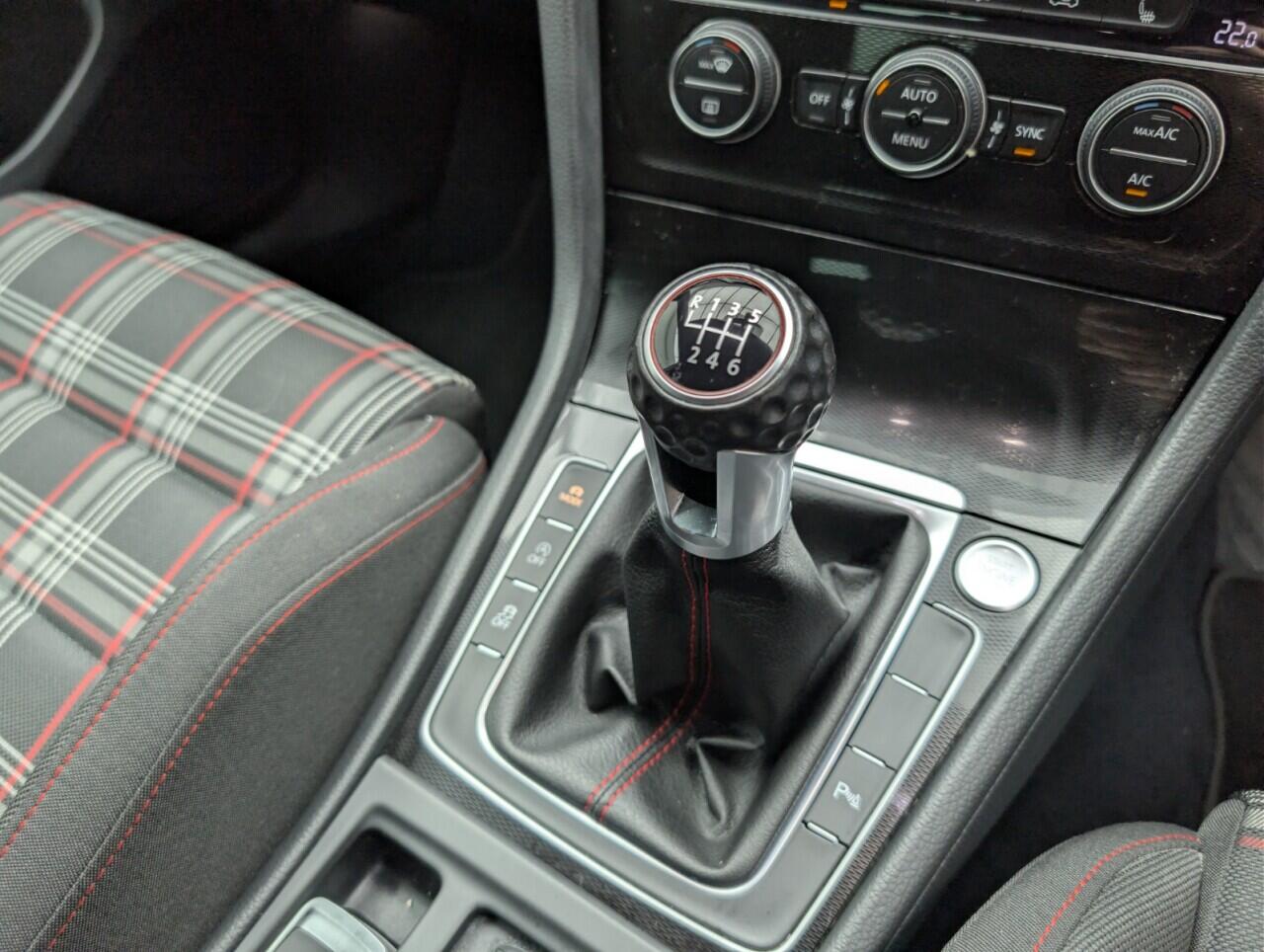 Used Volkswagen Golf 2017 for sale - 77696546: Photo 16