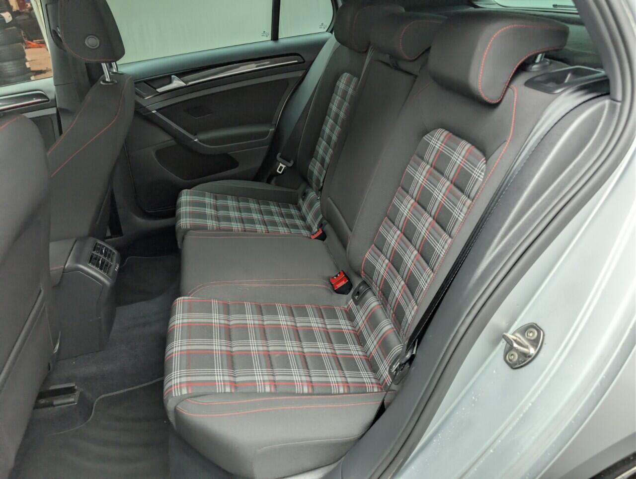 Used Volkswagen Golf 2017 for sale - 77696546: Photo 24