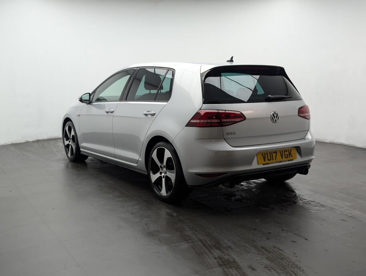 Used Volkswagen Golf 2017 for sale - 77696546: Photo 6