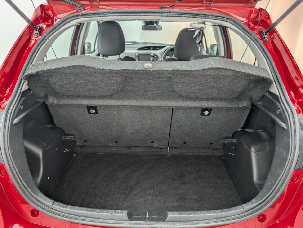 Used Toyota Yaris 2019 for sale - 76422872: Photo 25