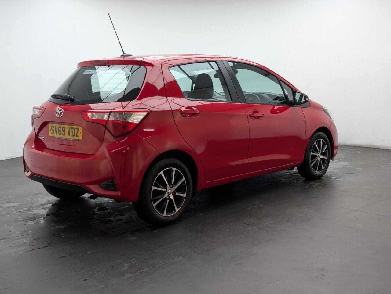 Used Toyota Yaris 2019 for sale - 76422872: Photo 8