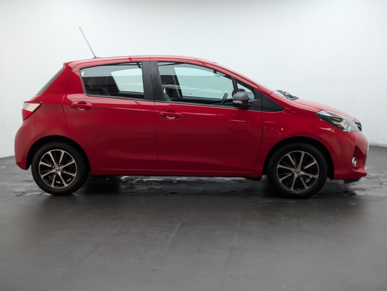 Used Toyota Yaris 2019 for sale - 76422872: Photo 9