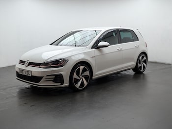 Used Volkswagen Golf 2017 for sale - 76952308: Photo