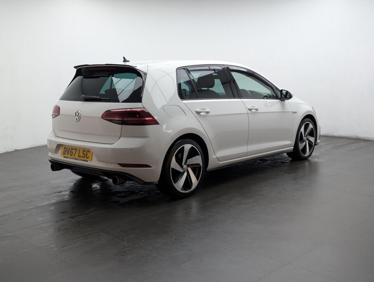 Used Volkswagen Golf 2017 for sale - 76952308: Photo 8