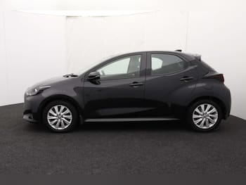 Used Toyota Yaris 2021 for sale - 79811260: Photo