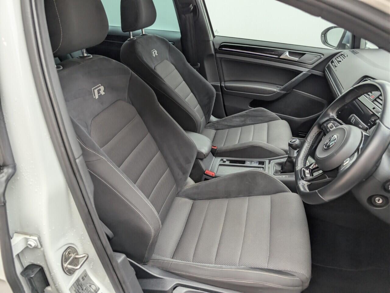 Used Volkswagen Golf 2018 for sale - 76424893: Photo 12