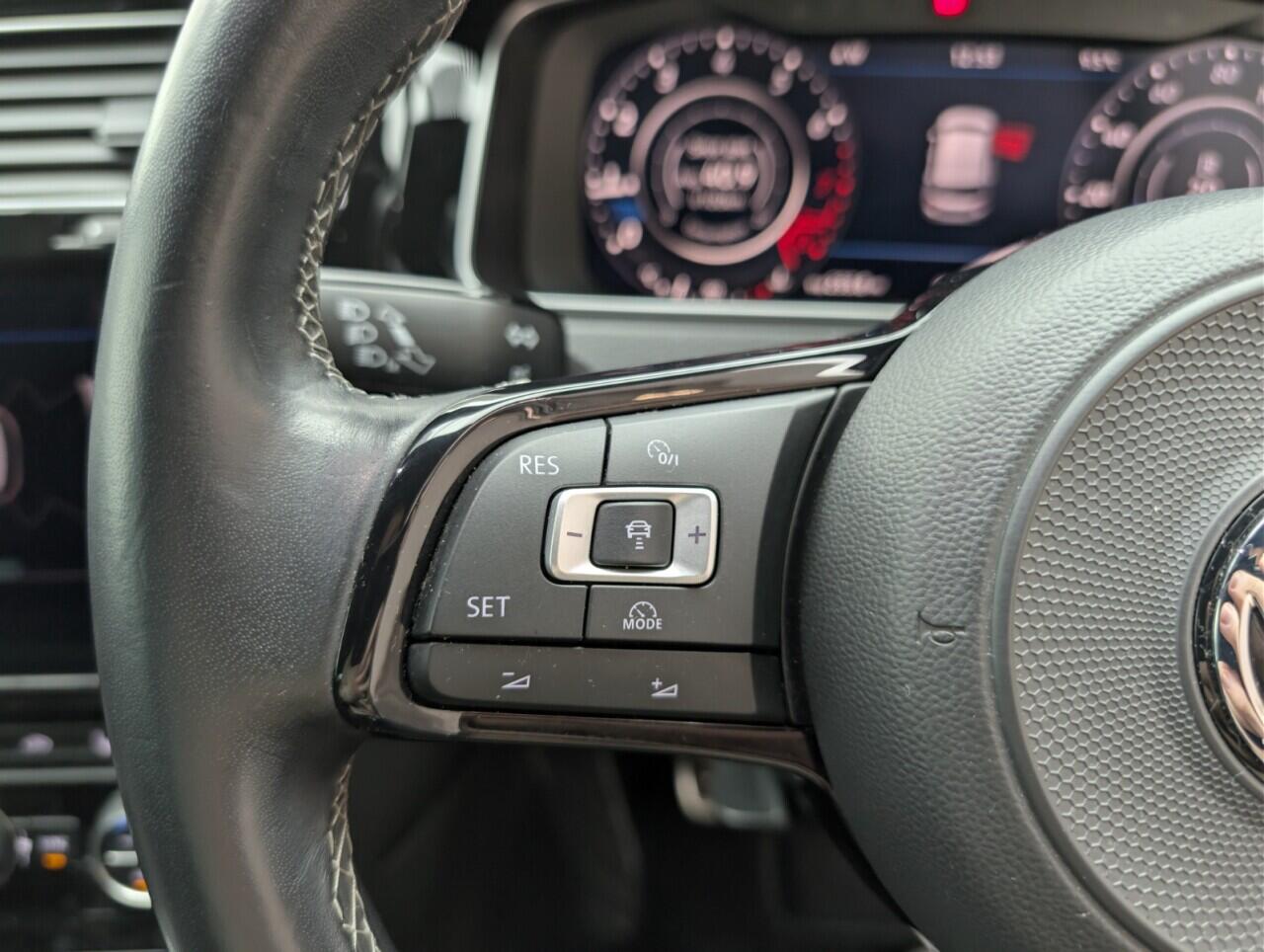 Used Volkswagen Golf 2018 for sale - 76424893: Photo 19