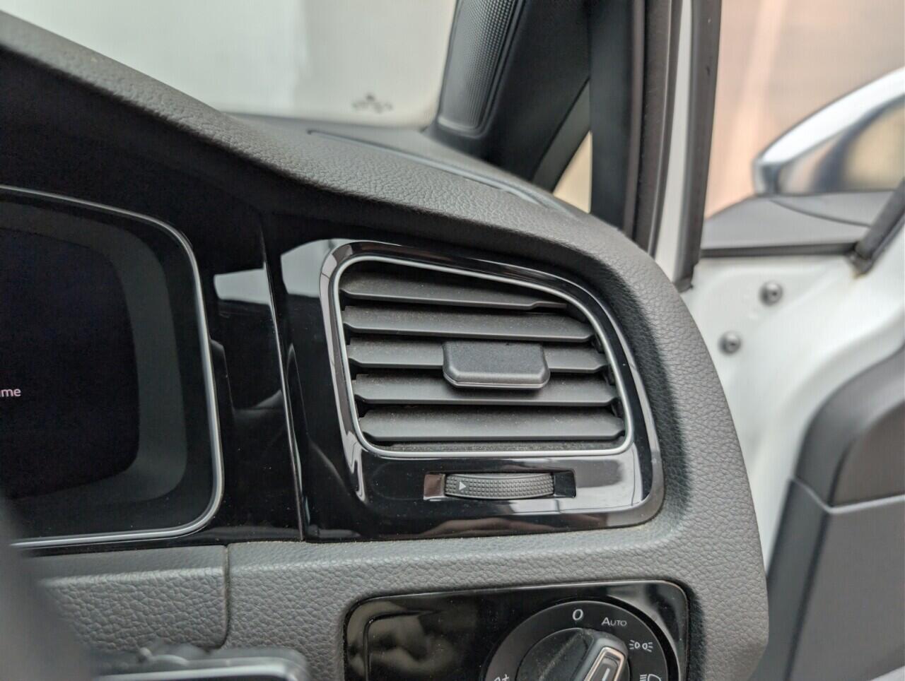 Used Volkswagen Golf 2018 for sale - 76424893: Photo 21