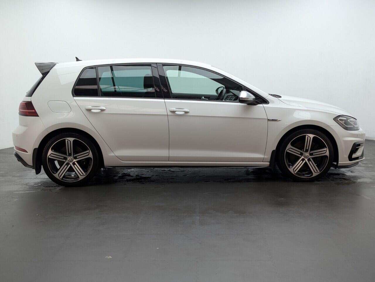 Used Volkswagen Golf 2018 for sale - 76424893: Photo 9