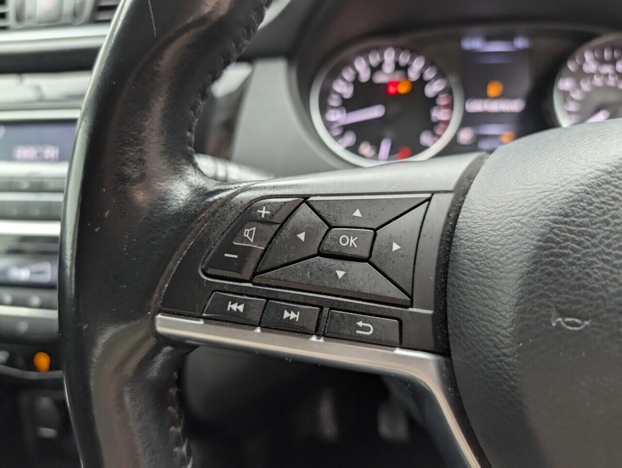 Used Nissan Qashqai 2018 for sale - 76457701: Photo 17