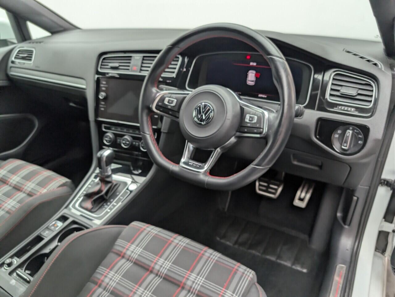 Used Volkswagen Golf 2019 for sale - 76996306: Photo 11