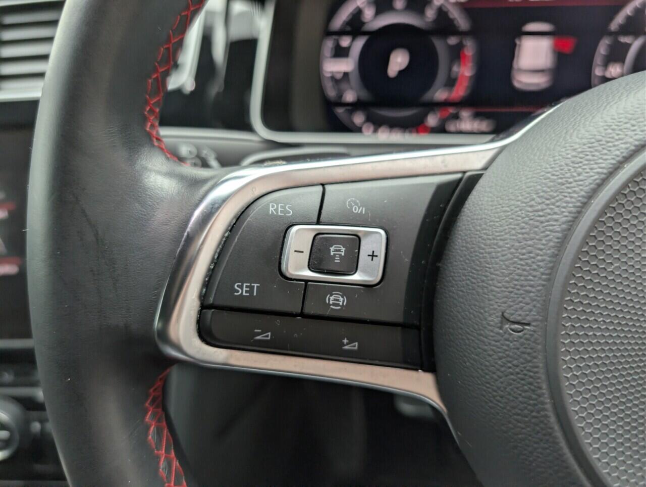 Used Volkswagen Golf 2019 for sale - 76996306: Photo 19