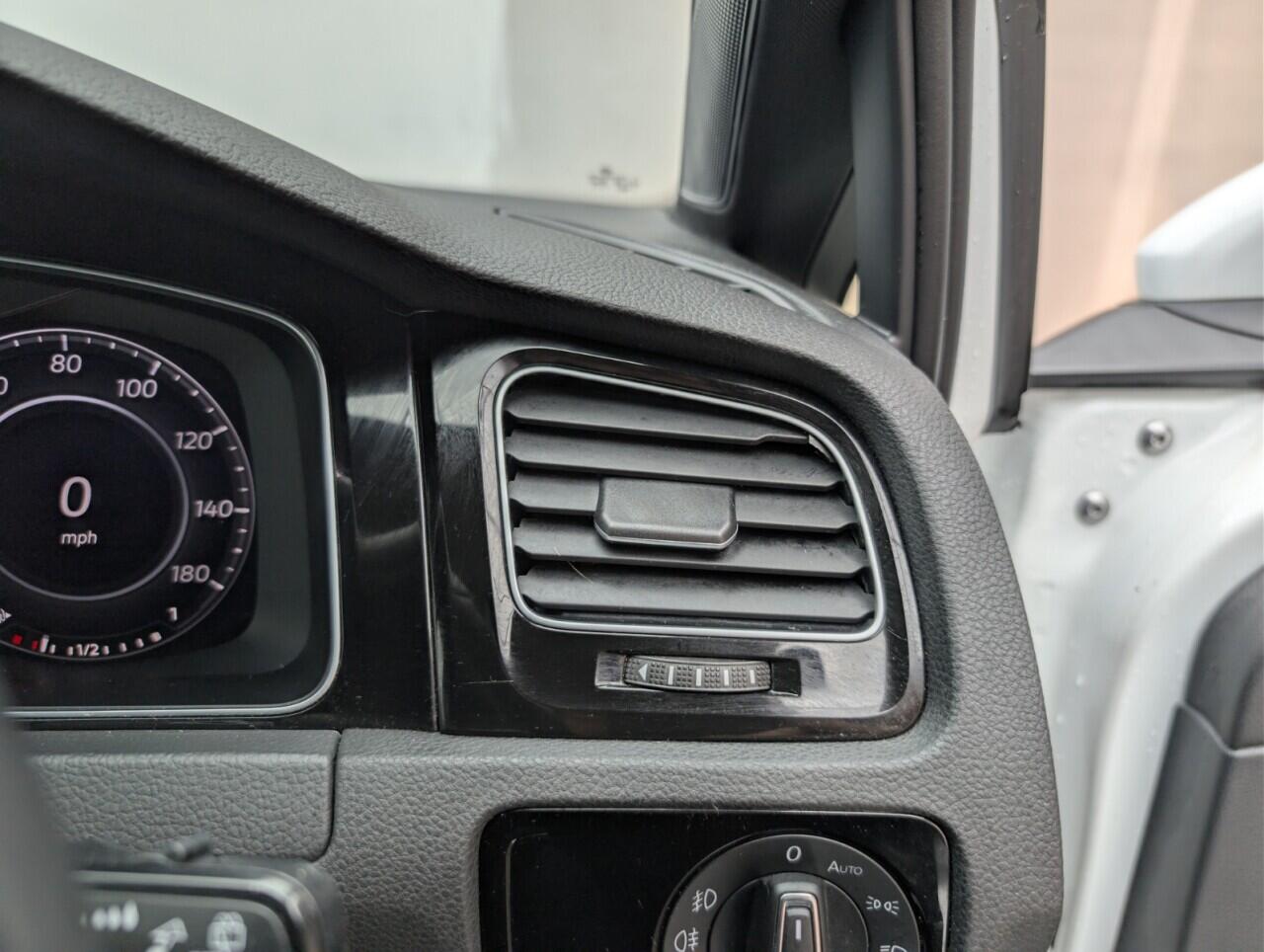 Used Volkswagen Golf 2019 for sale - 76996306: Photo 21