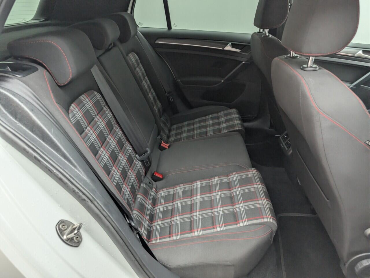 Used Volkswagen Golf 2019 for sale - 76996306: Photo 25