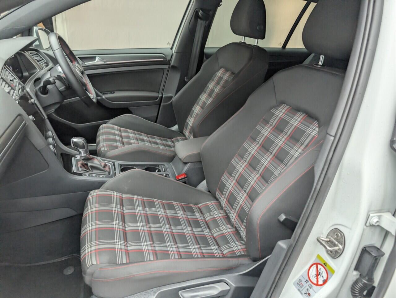 Used Volkswagen Golf 2019 for sale - 76996306: Photo 28