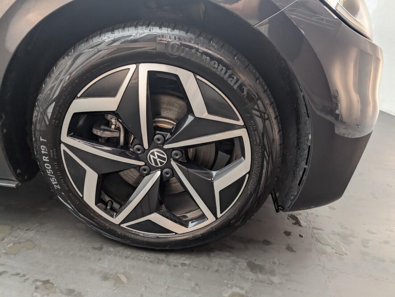 Used Volkswagen ID.3 2021 for sale - 76423952: Photo 10