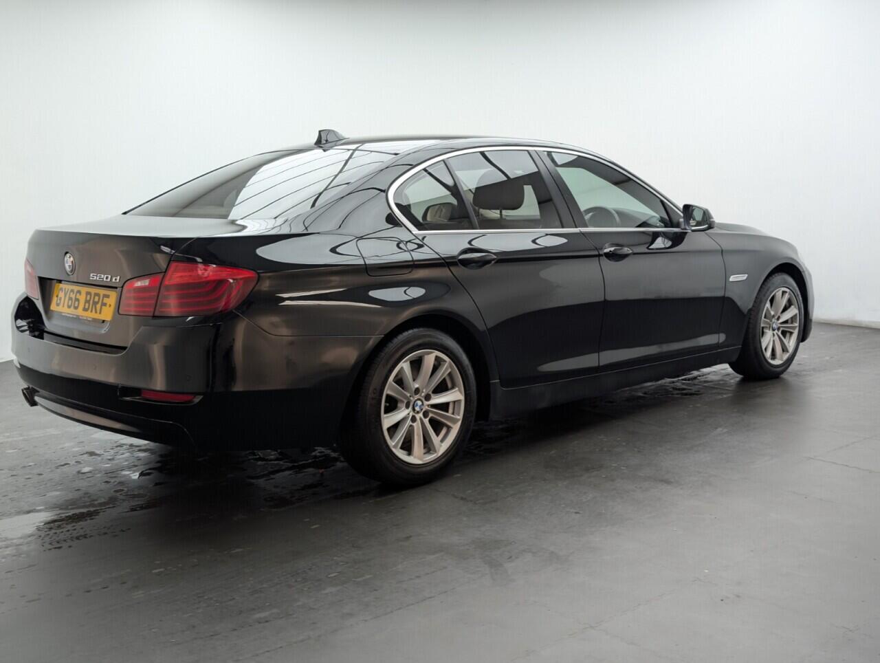 Used BMW 5 Series 2017 for sale - 76423382: Photo 8