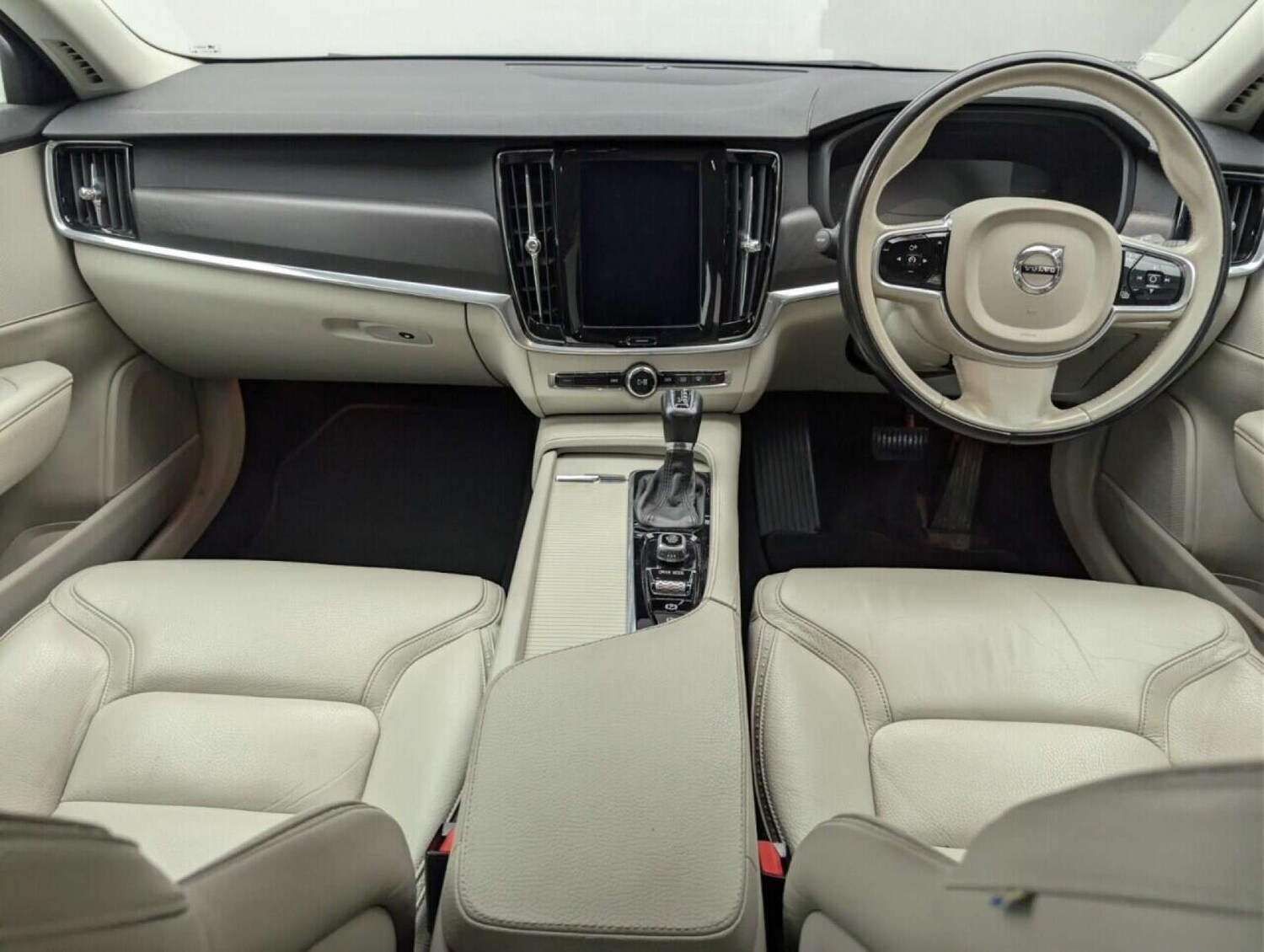 Used Volvo V90 2017 for sale - 77713029: Photo 24