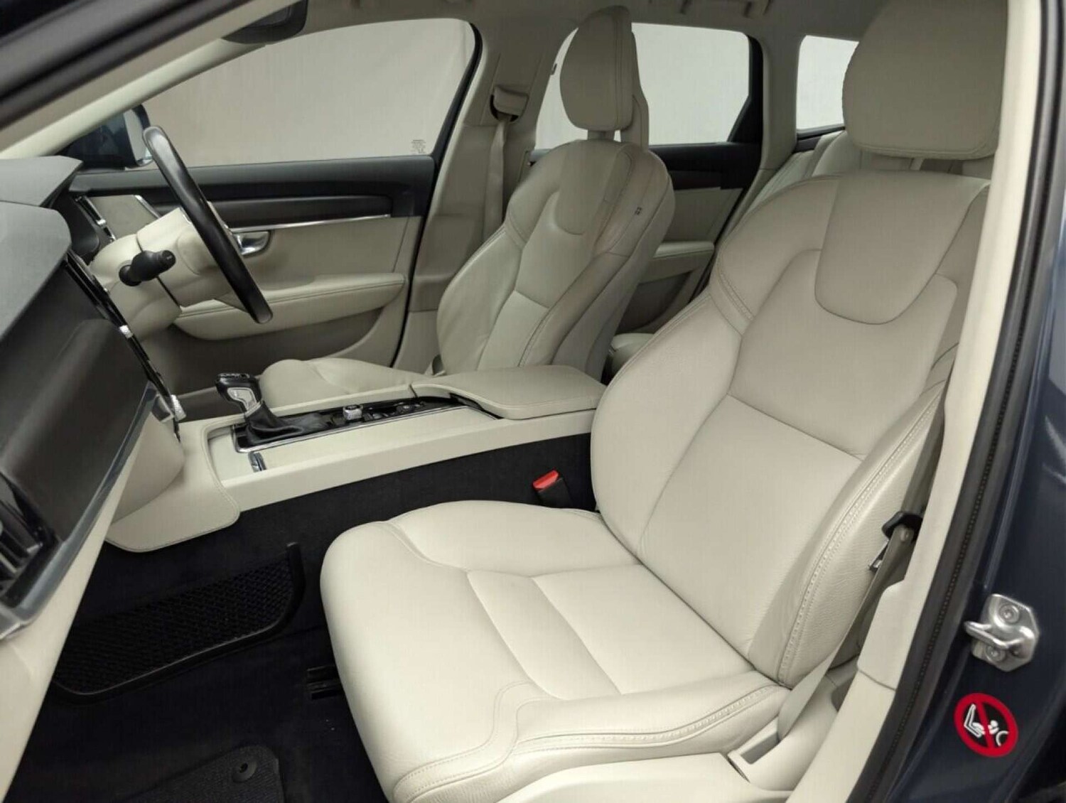 Used Volvo V90 2017 for sale - 77713029: Photo 28