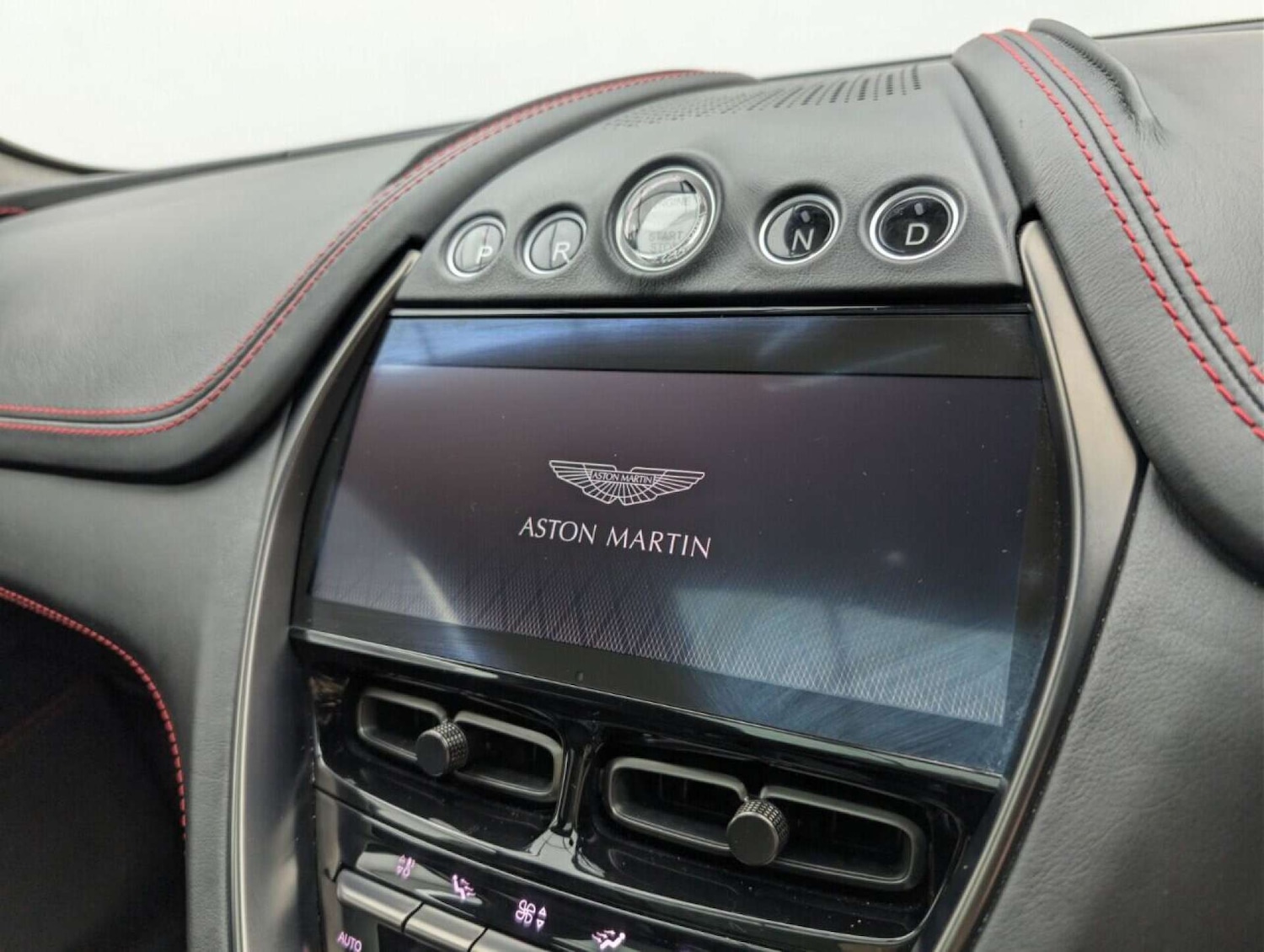 Used Aston Martin DBX 2020 for sale - 77713559: Photo 13
