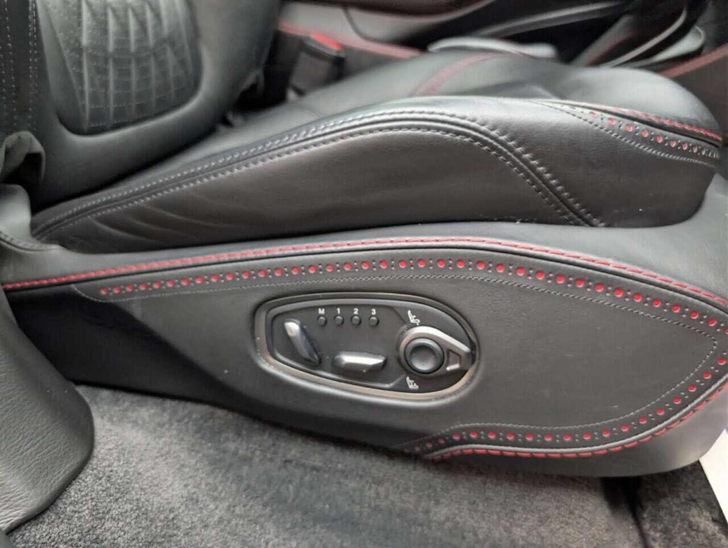 Used Aston Martin DBX 2020 for sale - 77713559: Photo 26