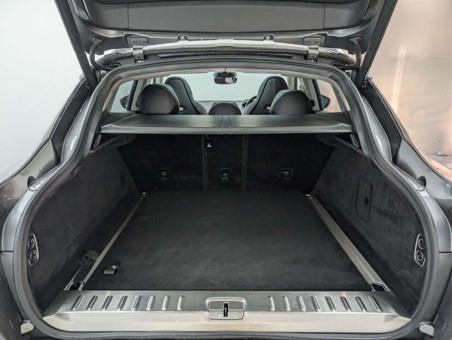 Used Aston Martin DBX 2020 for sale - 77713559: Photo 31