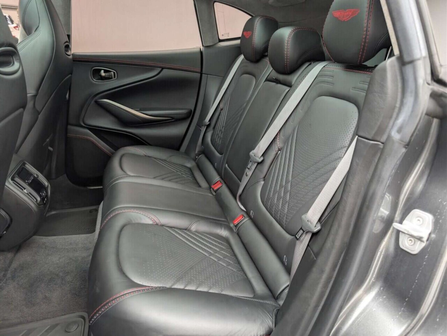 Used Aston Martin DBX 2020 for sale - 77713559: Photo 33