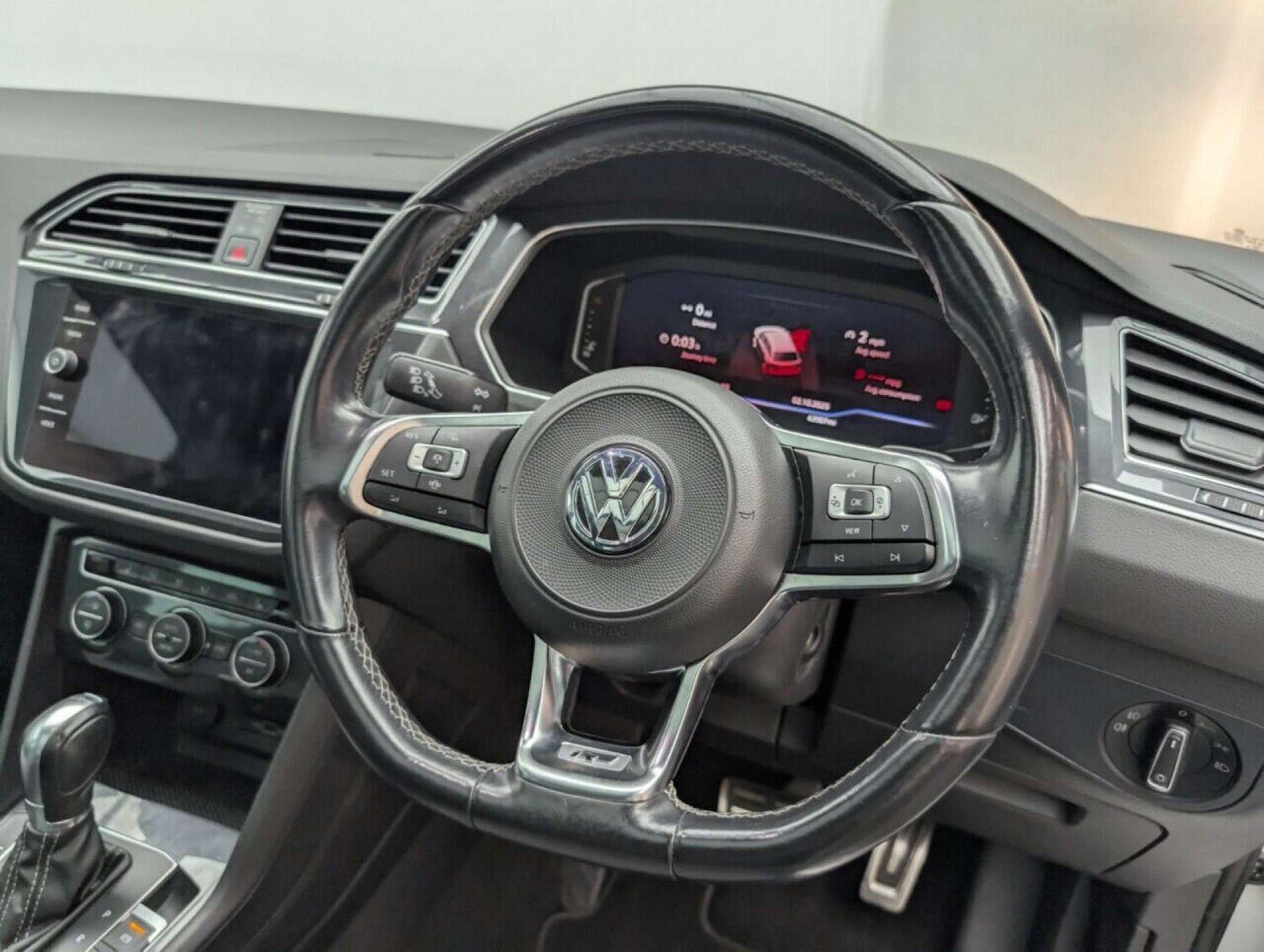 Used Volkswagen Tiguan 2019 for sale - 77714182: Photo 22