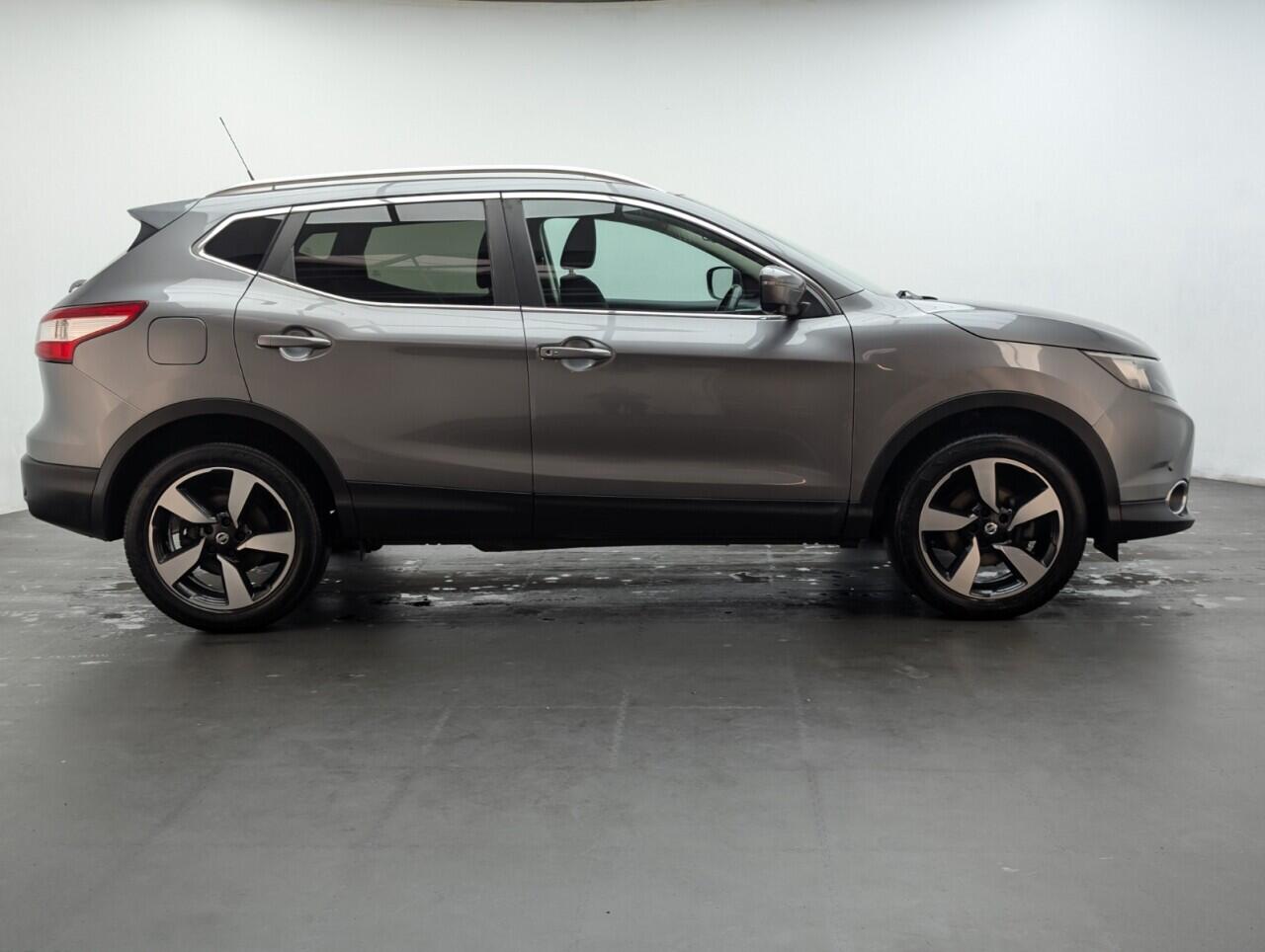 Used Nissan Qashqai for sale - 76727708: Photo 8