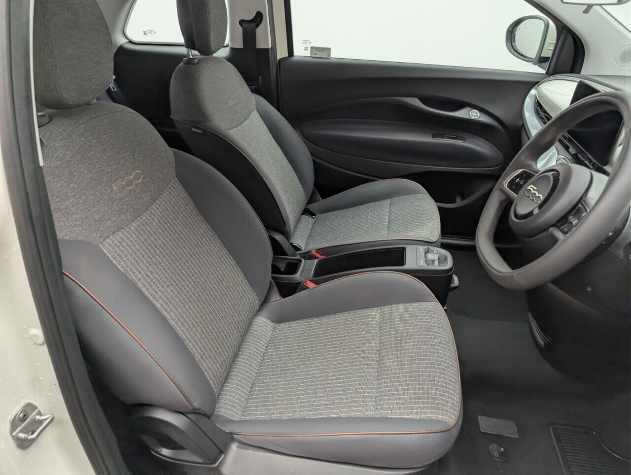 Used Fiat 500e 2022 for sale - 76658752: Photo 13