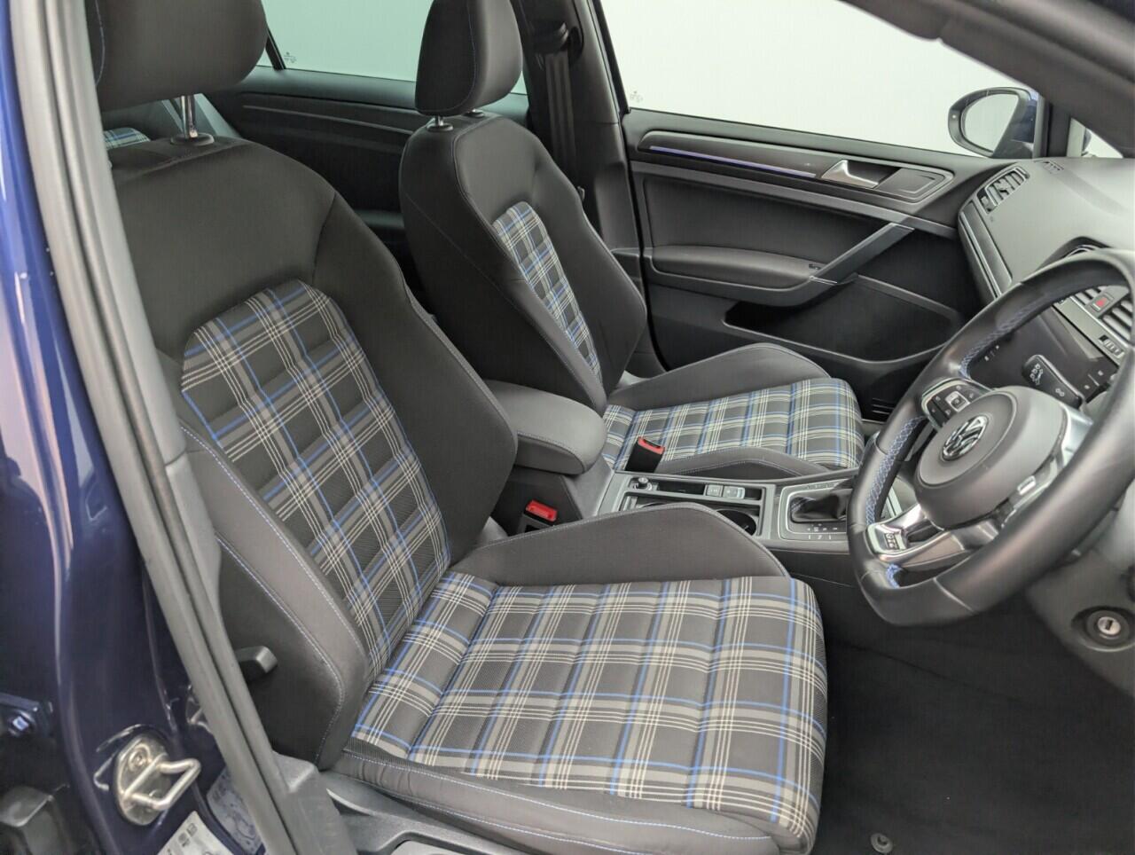 Used Volkswagen Golf 2018 for sale - 76714825: Photo 11