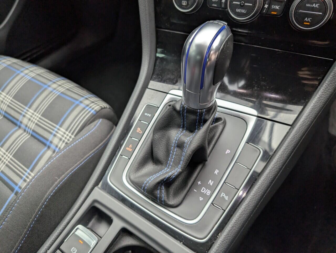 Used Volkswagen Golf 2018 for sale - 76714825: Photo 16