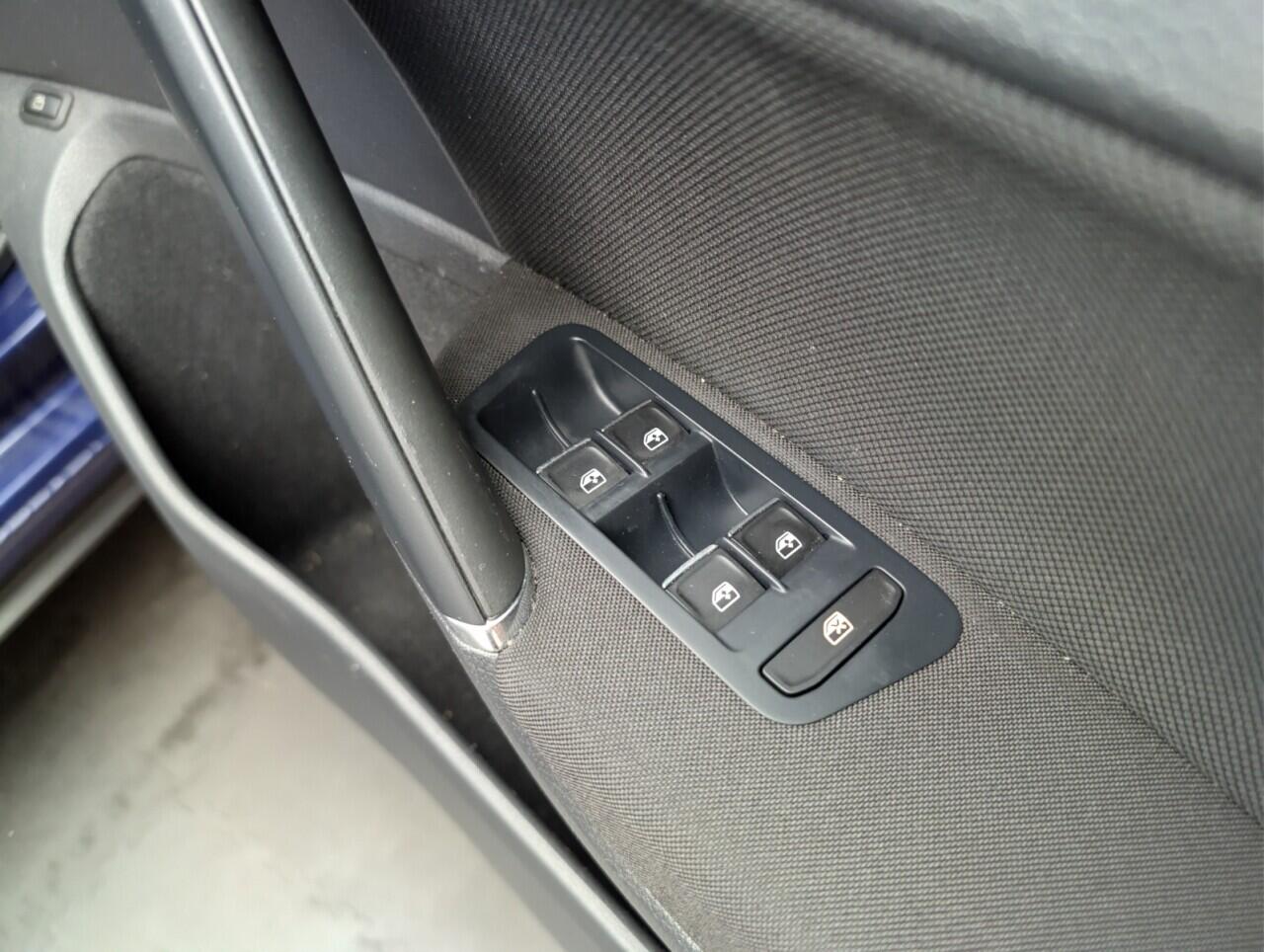 Used Volkswagen Golf 2018 for sale - 76714825: Photo 21