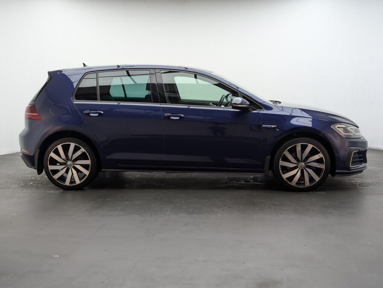 Used Volkswagen Golf 2018 for sale - 76714825: Photo 9