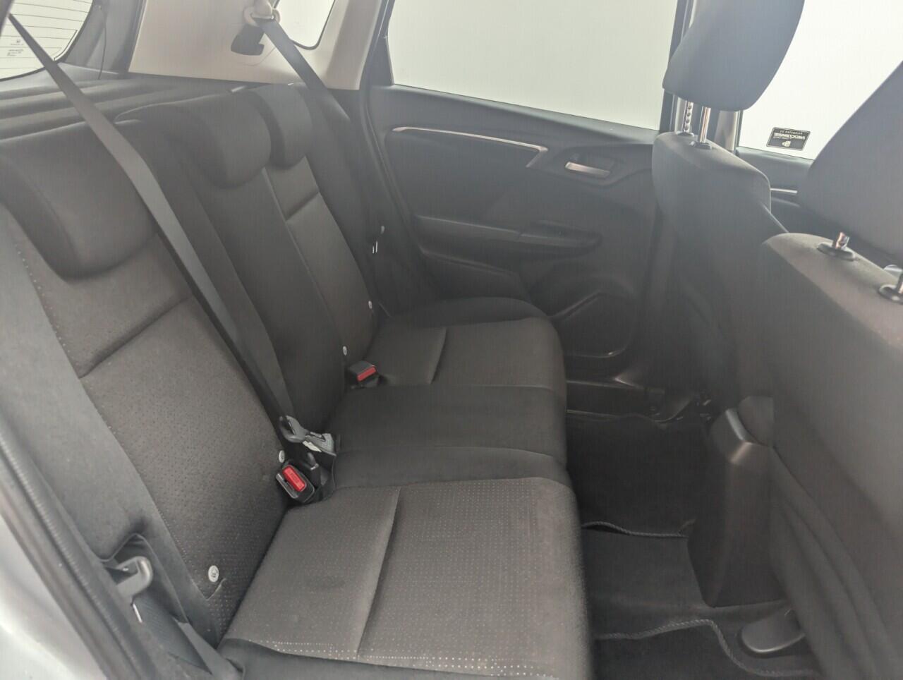 Used Honda Jazz 2017 for sale - 77132052: Photo 24