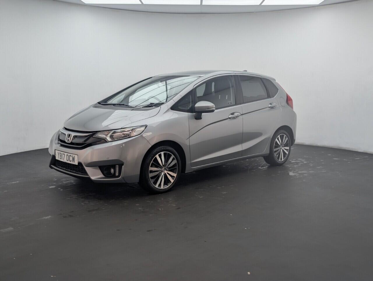 Used Honda Jazz 2017 for sale - 77132052: Photo 3