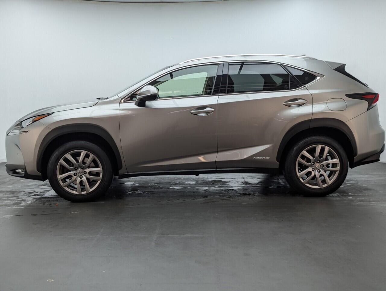 Used Lexus NX 2017 for sale - 76422729: Photo 5
