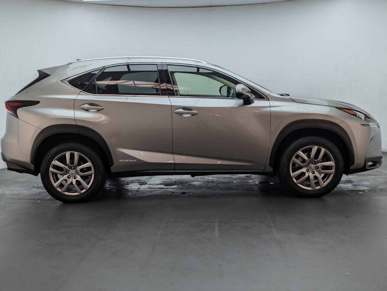 Used Lexus NX 2017 for sale - 76422729: Photo 9