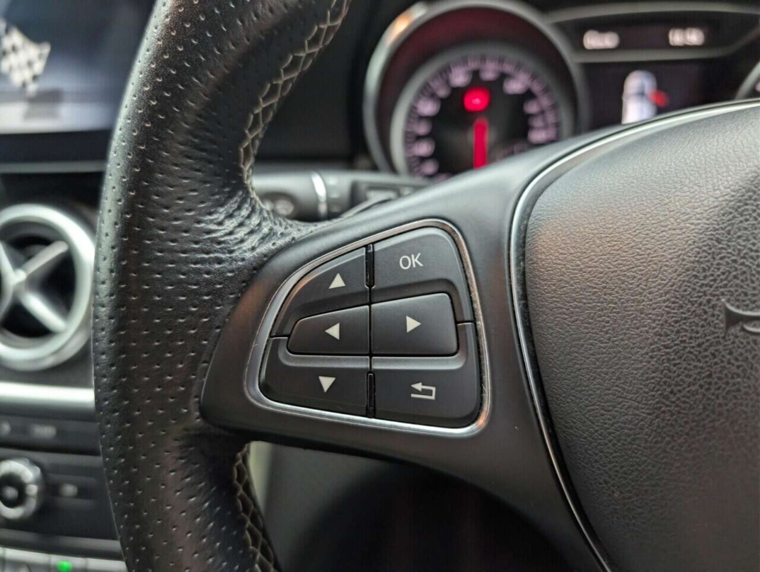 Used Mercedes-Benz A-Class 2018 for sale - 77713126: Photo 18