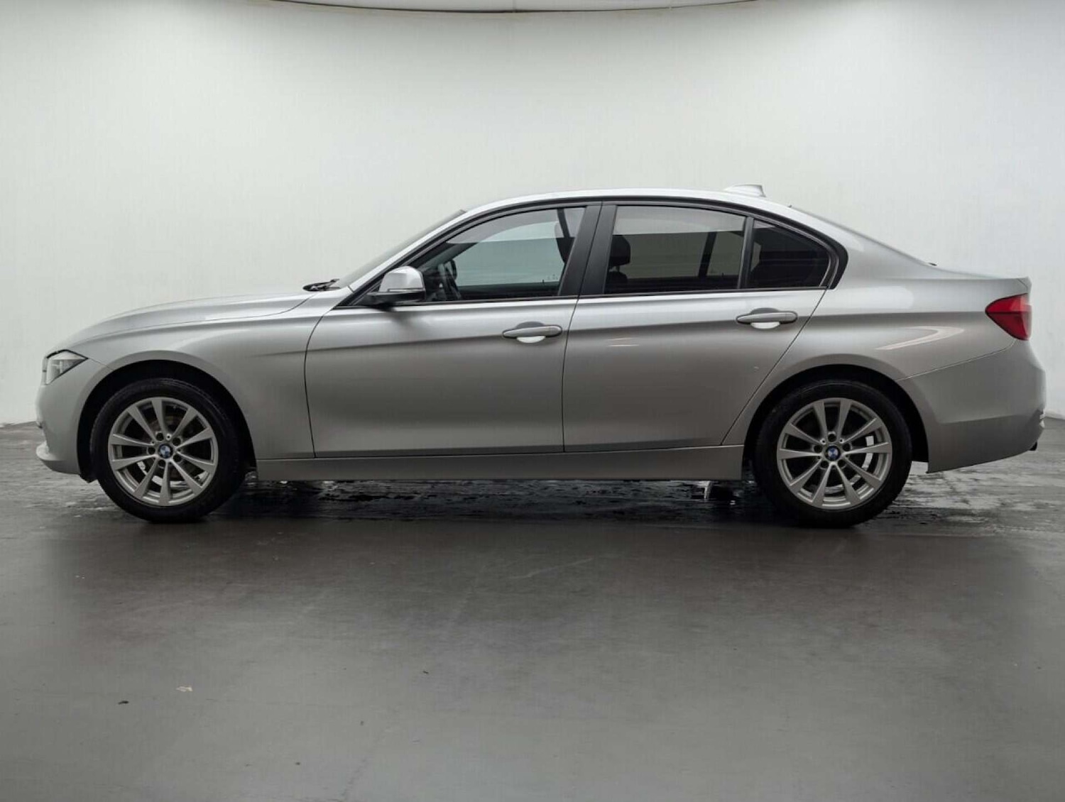 Used BMW 3 Series 2016 for sale - 77713929: Photo 5