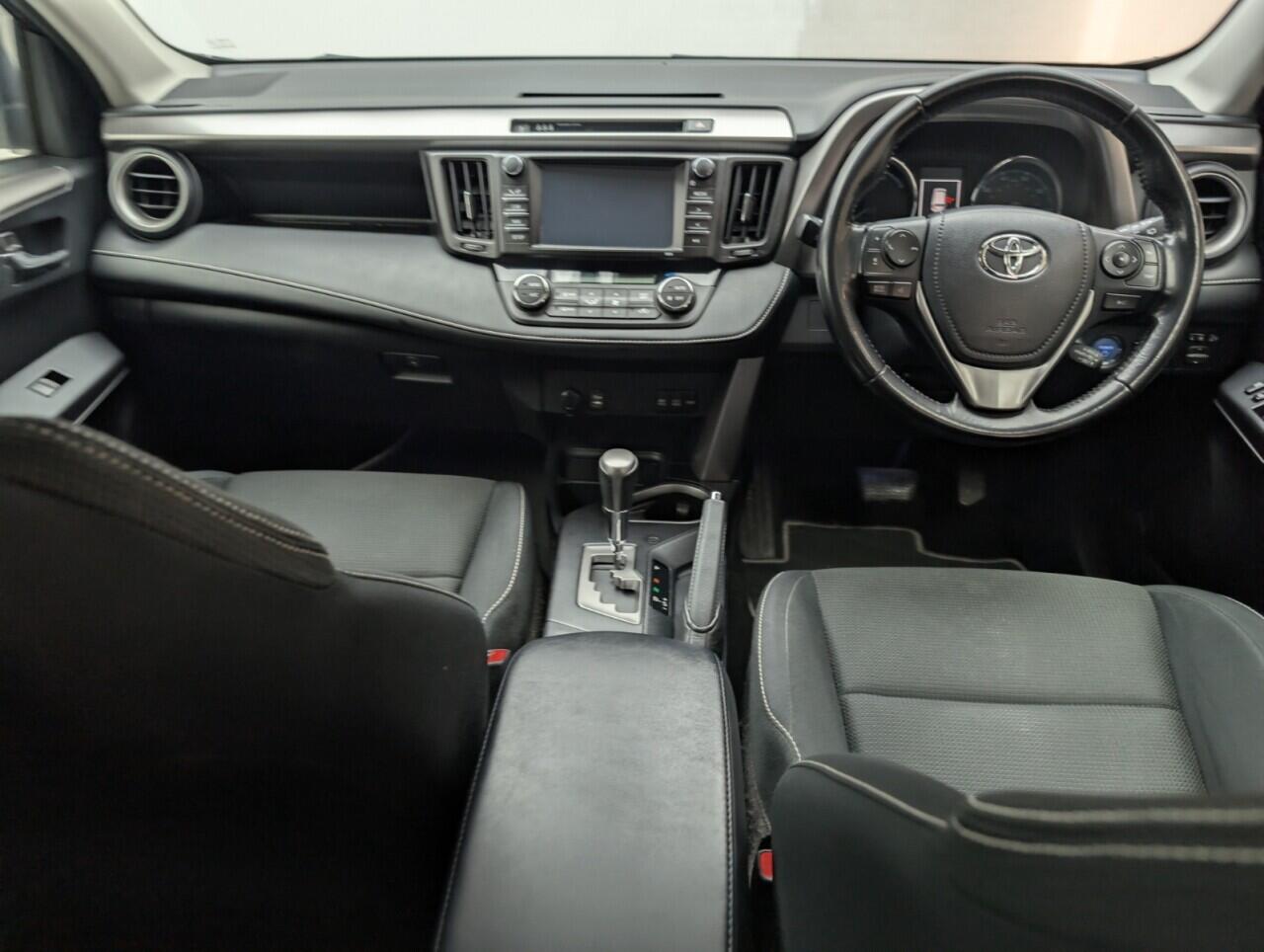 Used Toyota RAV4 2017 for sale - 77343772: Photo 23