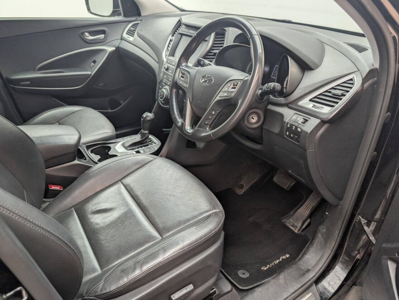 Used Hyundai Santa Fe 2016 for sale - 76424256: Photo 11