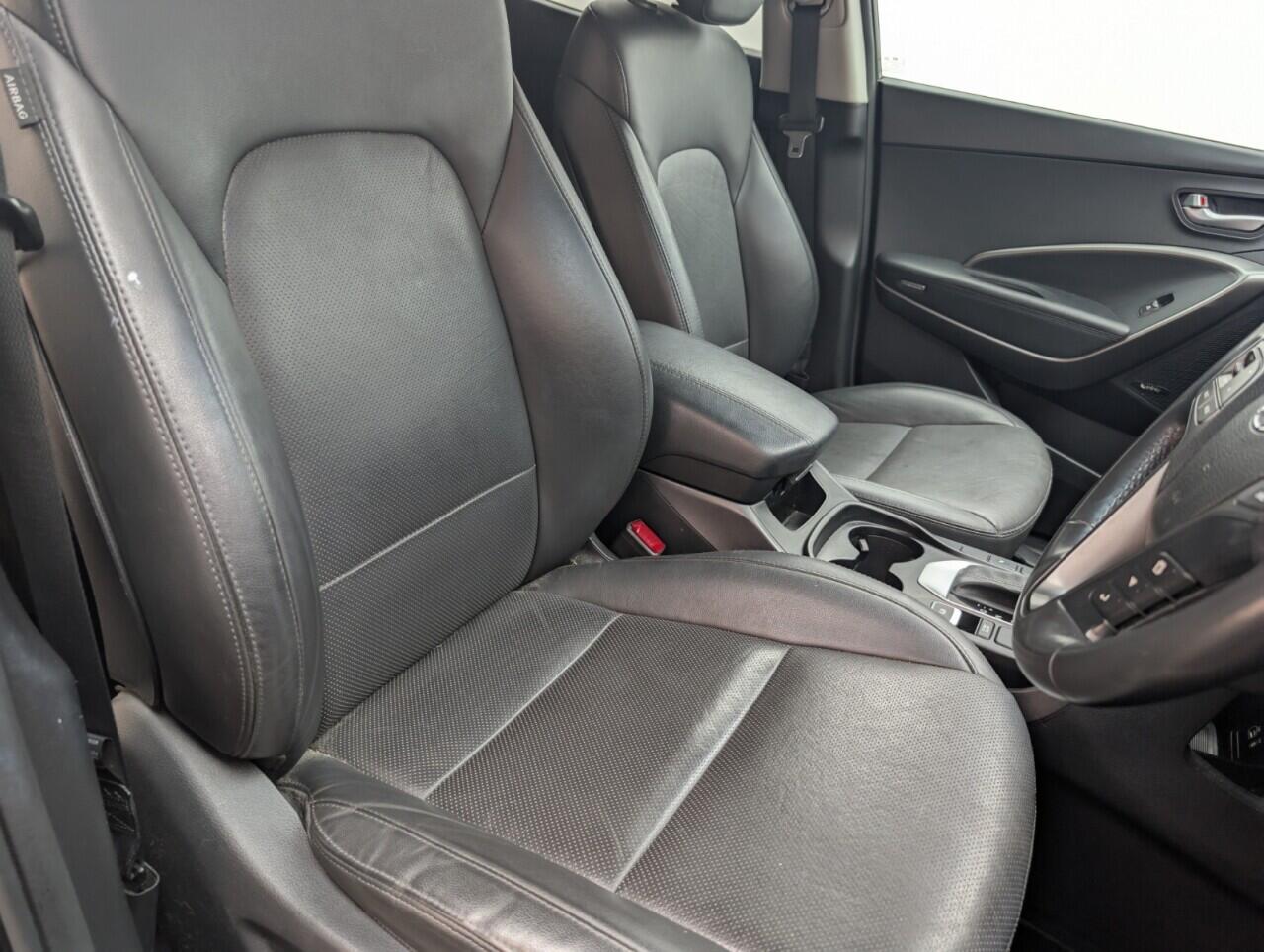 Used Hyundai Santa Fe 2016 for sale - 76424256: Photo 12