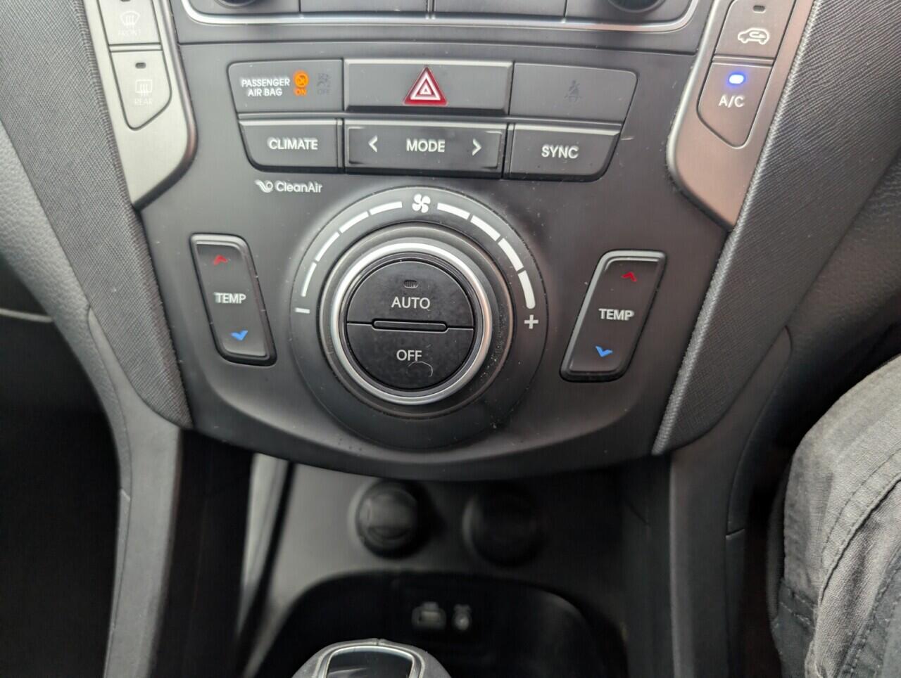 Used Hyundai Santa Fe 2016 for sale - 76424256: Photo 17