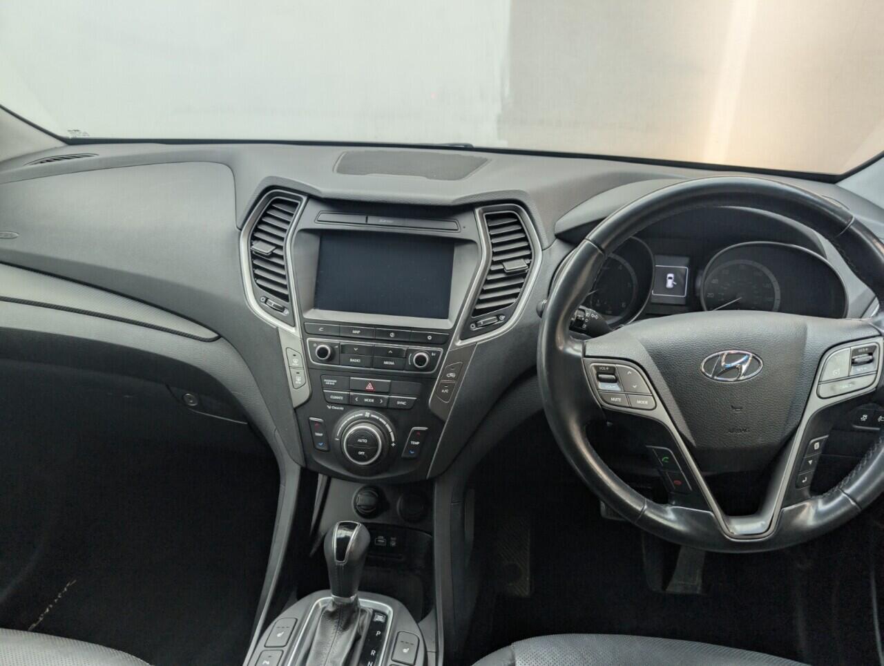 Used Hyundai Santa Fe 2016 for sale - 76424256: Photo 25