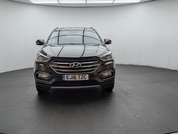 Used Hyundai Santa Fe 2016 for sale - 76424256: Photo