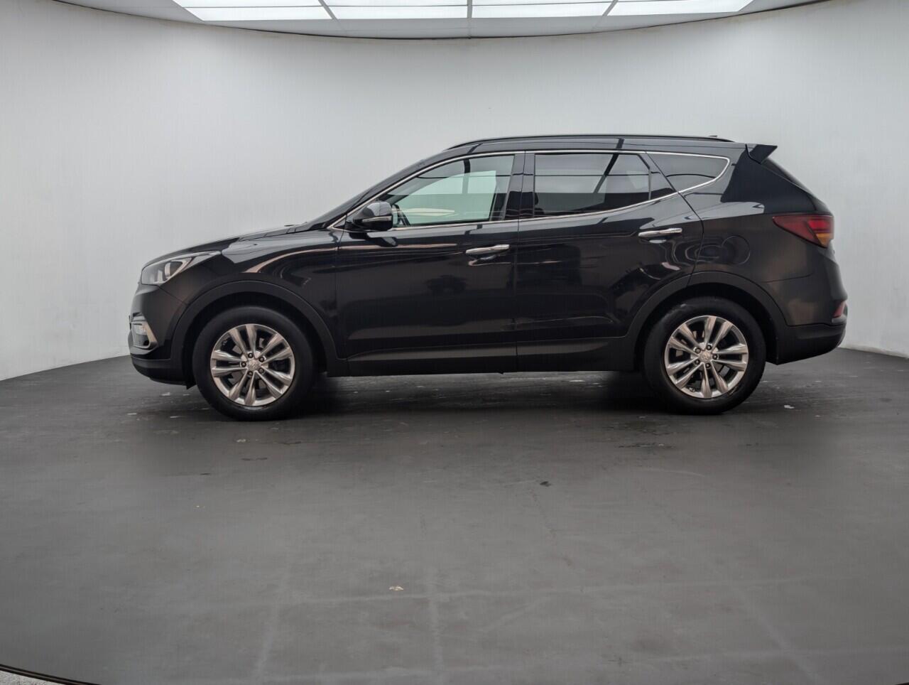 Used Hyundai Santa Fe 2016 for sale - 76424256: Photo 5