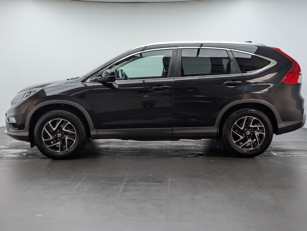 Used Honda CR-V 2018 for sale - 76608274: Photo 5