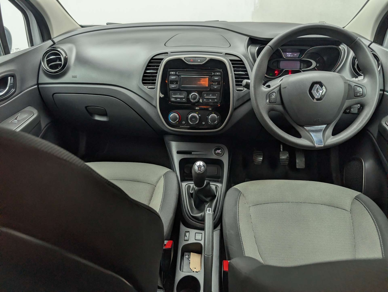 Used Renault Captur 2016 for sale - 78003863: Photo 27