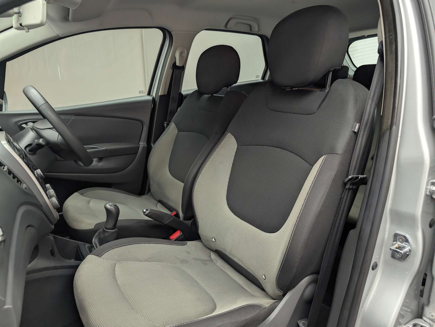 Used Renault Captur 2016 for sale - 78003863: Photo 29